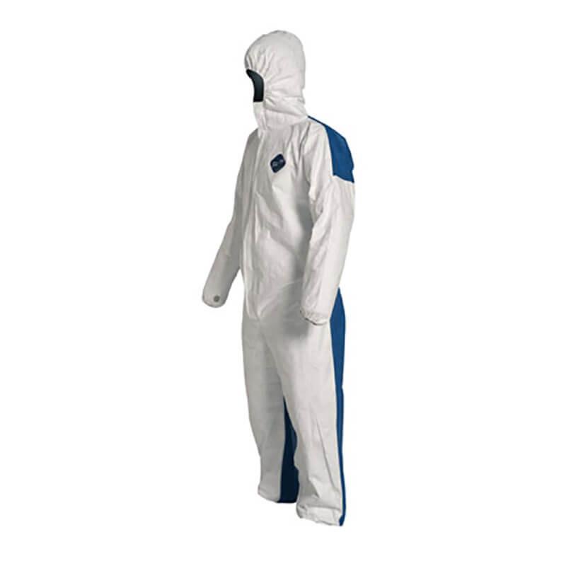 A person is wearing a Dupont Tyvek 400 D protective suit in the TD127S WB option CM, featuring a white-and-blue design with a hood. The suit is crafted to minimize heat stress and provides full-body coverage, including the head but not the face. The individual is standing in a side profile.
