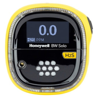 The BW Honeywell BW Solo Wireless Gas Detector H2S BWS1-HL-Y features a sleek black front with a yellow border and prominently shows "0.0 H2S PPM" on its display. This device is expertly crafted to accurately and efficiently detect hydrogen sulfide gas.
