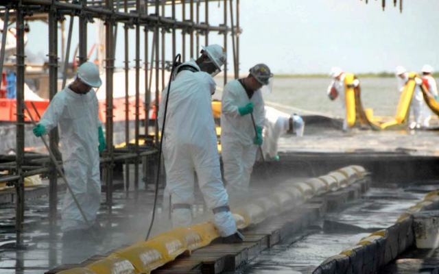 Decontamination of containment boom used in the 2010 Deepwater Horizon oil spill.