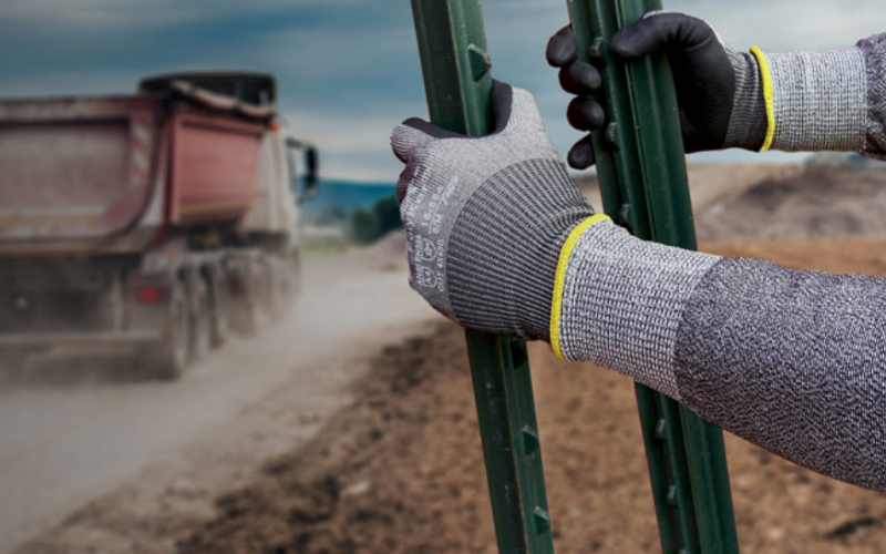 How to Select the Best Kevlar Gloves