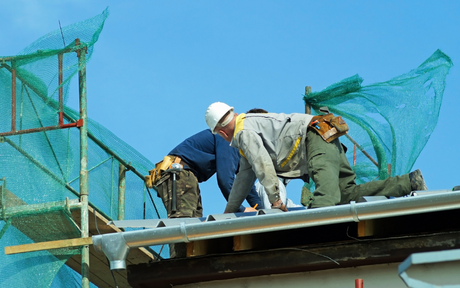 Watch Out for These High-Wind Dangers When Working in a Construction Site