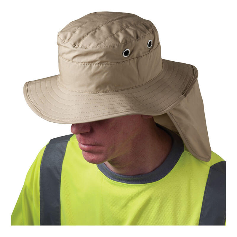 A person wearing a PIP EZ-COOL Evaporative Cooling Ranger Hat with Neck Shade 396-425 and a yellow high-visibility shirt with reflective stripes, viewed at an angle, for enhanced sun protection.