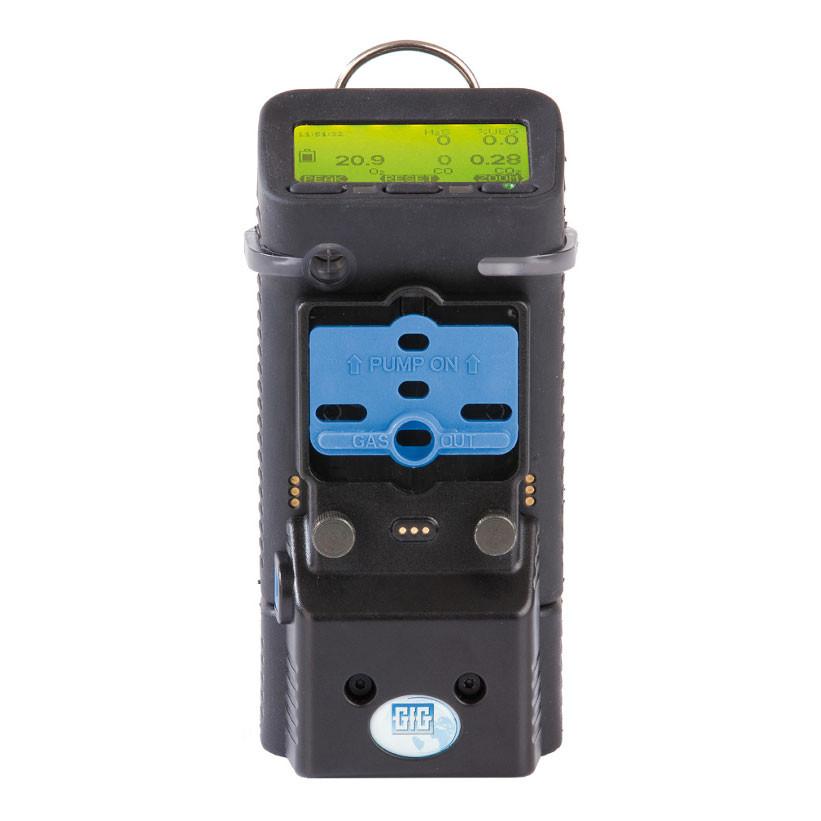 The GfG Microtector II G450 4 Gas Detector (Smart Pump) G450-11414, equipped with an H2S sensor, features an elegant black and blue design. It includes a yellow digital display on top that provides accurate readings, complemented by a centrally located smart pump button. The device is tastefully completed with the "GfG" logo.