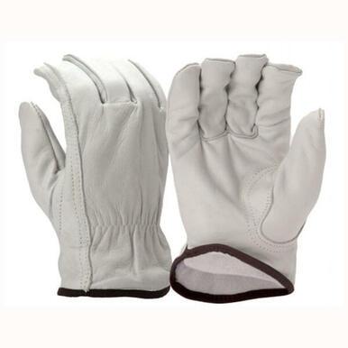 Introducing the Pyramex GL2006K Cowhide Leather Keystone Gloves by Pyramex Safety. This set includes 12 pairs of light gray cowhide leather gloves, each displaying one glove palm up and the other palm down, showcasing the Keystone Thumb design with reinforced stitching and dark trim around the cuffs for enhanced durability and comfort during any task.