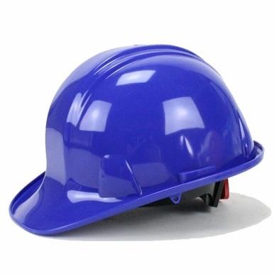 A Pyramex Safety blue hard hat from the HP141 series, featuring a glossy finish, is displayed on its side. It highlights the adjustable ratchet suspension system that complies with ANSI Z89.1 standards.