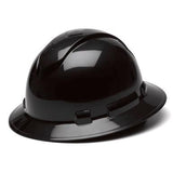 Check out the Pyramex Safety Ridgeline Full Brim Hard Hat in black, featuring a glossy finish. It comes with ratchet suspension and is displayed front left for a contemporary appearance.