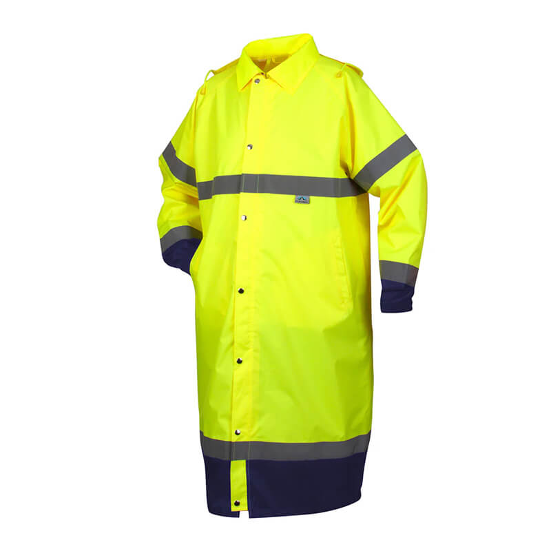 The Pyramex Premium Hi-vis Rainwear Coat RRWC3110 by Pyramex Safety is a bright yellow raincoat made from waterproof polyester, featuring reflective grey stripes on the chest and arms. This hi-vis coat is long, offering extensive coverage, and is designed with a collared style complete with black cuffs and hem for enhanced aesthetics.